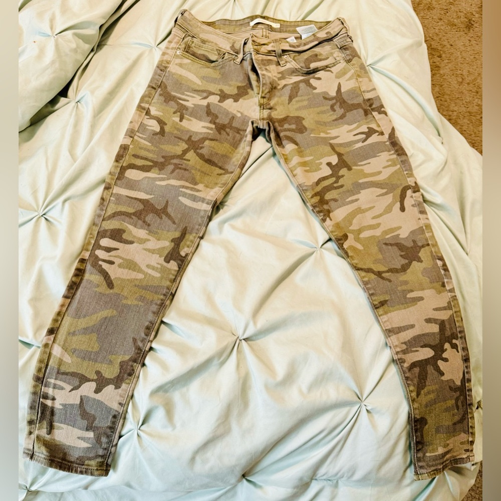 Camouflage 711 skinny Levi’s jeans